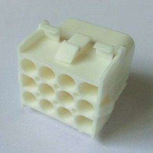 AMP 350783-1 12芯连接器 汽摩配件中的高可靠接插解决方案